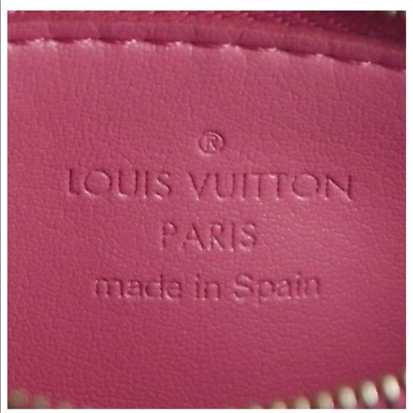 Auth. Louis Vuitton Vernis Key Pouch/Coin Purse - Picture 7 of 8